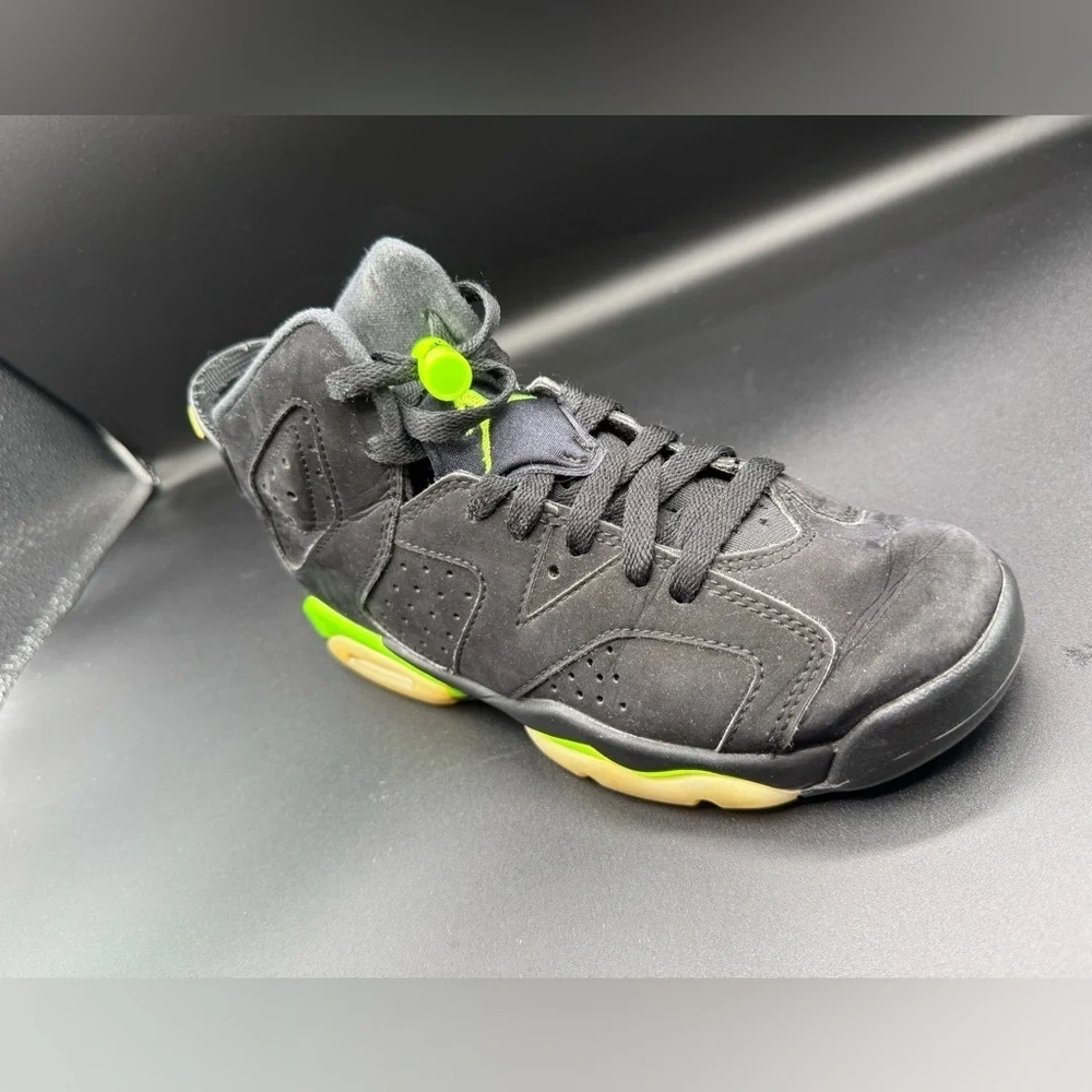 Jordan Black and Green Sneakers with Air Unit and Perforated Panels